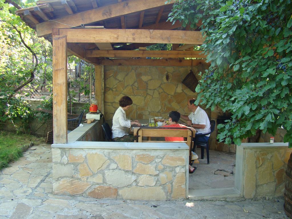 Guest House Ucha Mtsʼkhetʼa Kültér fotó